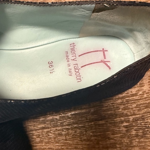 Thierry Rabotin 6.5 (36.5) Navy Textured Flats in very very good condition - Picture 7 of 10